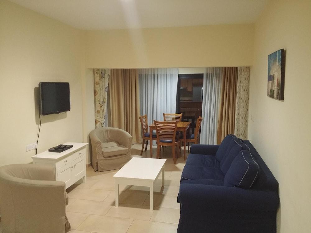 Royal Blue Hotel & Spa Geroskipou Екстер'єр фото