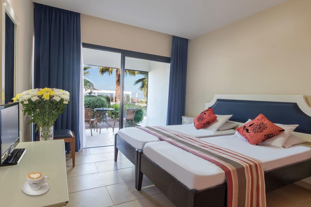 Royal Blue Hotel & Spa Geroskipou Екстер'єр фото