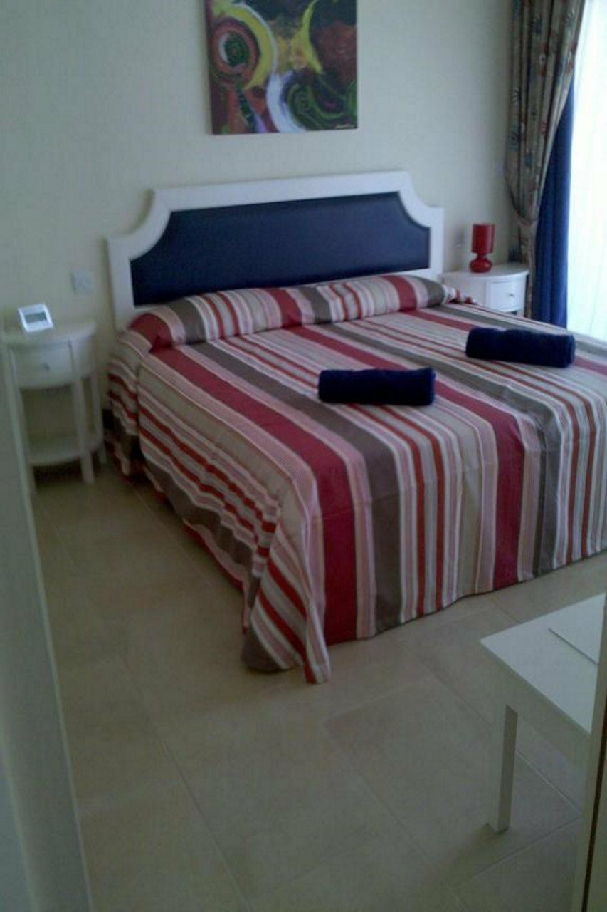 Royal Blue Hotel & Spa Geroskipou Екстер'єр фото